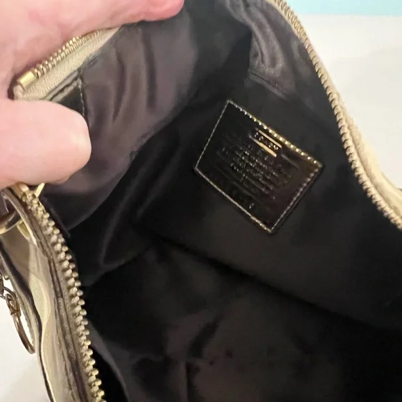 Coach Gold Poppy Signature Fabric Hobo Shoulder Bag - Picture 5 of 8